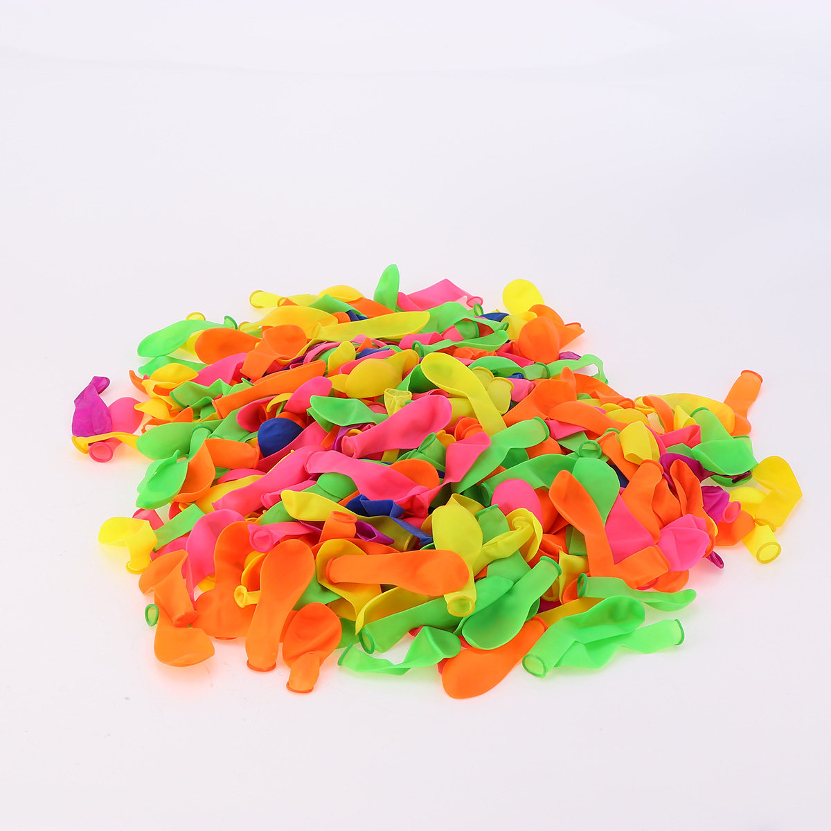 1000個入りウォーターバルーン 手動充填スプレーボトル ア - Water Balloon Set のレビューと価格